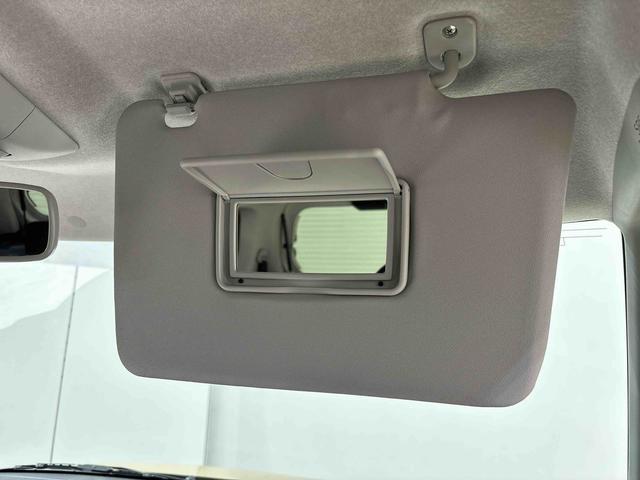 タント ファンクロスターボ　ディスプレイオーディオ　パノラマカメラ　ＬＥＤオートライト　パワースライドドアウェルカムオープン機能　電動パーキングブレーキ　運転席助手席シートヒーター　アルミホイールキーフリーシステム　　オート電動格納式ドアミラー（28枚目）