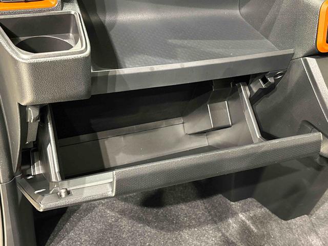 タント ファンクロスターボ　ディスプレイオーディオ　パノラマカメラ　ＬＥＤオートライト　パワースライドドアウェルカムオープン機能　電動パーキングブレーキ　運転席助手席シートヒーター　アルミホイールキーフリーシステム　　オート電動格納式ドアミラー（33枚目）