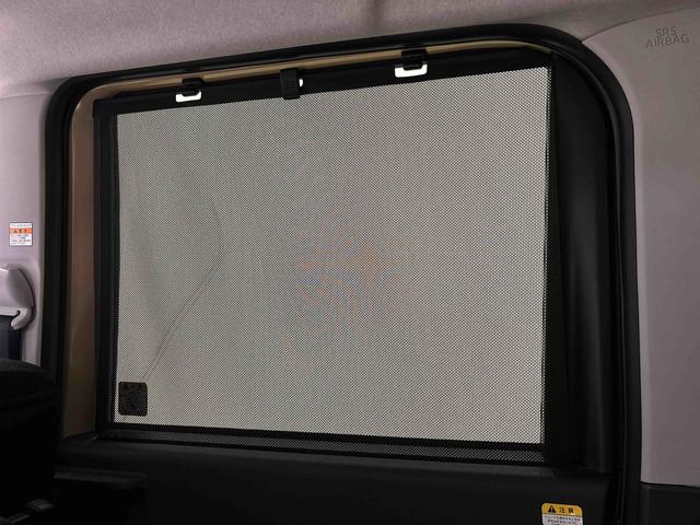 タント ファンクロスターボ　ディスプレイオーディオ　パノラマカメラ　ＬＥＤオートライト　パワースライドドアウェルカムオープン機能　電動パーキングブレーキ　運転席助手席シートヒーター　アルミホイールキーフリーシステム　　オート電動格納式ドアミラー（42枚目）