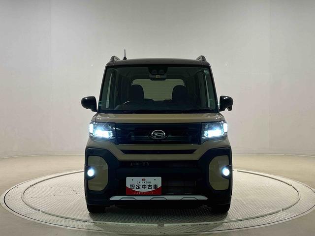 タント ファンクロスターボ　ディスプレイオーディオ　パノラマカメラ　ＬＥＤオートライト　パワースライドドアウェルカムオープン機能　電動パーキングブレーキ　運転席助手席シートヒーター　アルミホイールキーフリーシステム　　オート電動格納式ドアミラー（46枚目）
