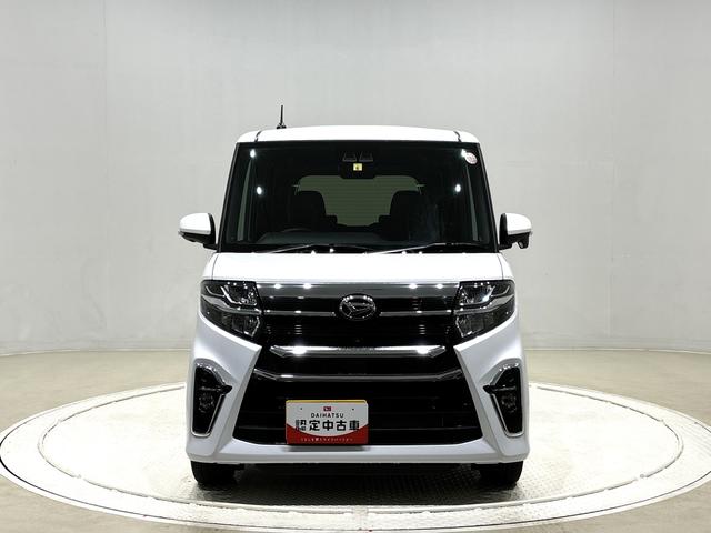 タント カスタムＲＳスタイルセレクション　パノラマモニター　ＥＴＣ付　ＬＥＤオートライト　パワースライドドアウェルカムオープン機能　オート電動格納式ドアミラー　運転席ロングスライド　助手席ロングスライド　助手席イージークローザー　アルミホイール　キーフリーシステム（6枚目）