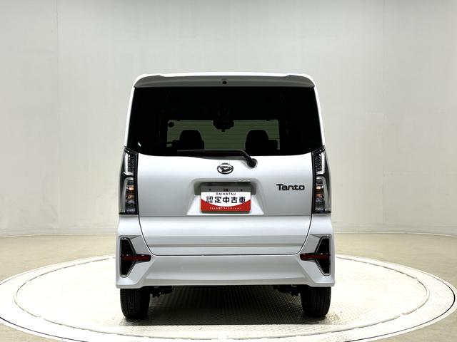 タント カスタムＲＳスタイルセレクション　パノラマモニター　ＥＴＣ付　ＬＥＤオートライト　パワースライドドアウェルカムオープン機能　オート電動格納式ドアミラー　運転席ロングスライド　助手席ロングスライド　助手席イージークローザー　アルミホイール　キーフリーシステム（9枚目）