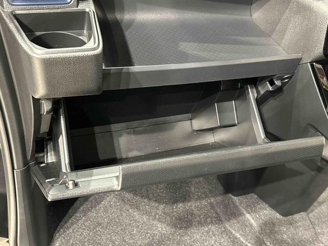 タント カスタムＸ　２ＷＤ　スタートボタン　パワースライドドア　ミラクルオープンドア　運転席・助手席シートヒーター　両側電動スライドドア　キーフリーシステム　ＬＥＤヘッドランプ＆フォグランプ　電動格納ドアミラー　電動パーキングブレーキ　バックカメラ（32枚目）