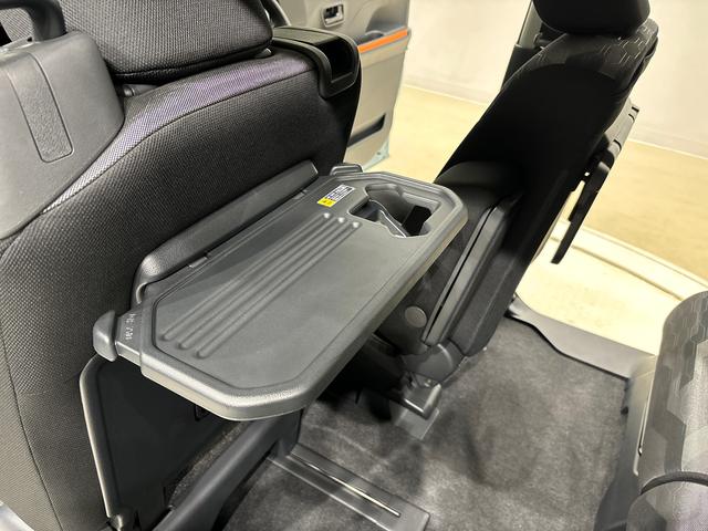 タント ファンクロス　バックカメラ　電動パーキングブレーキ　純正ナビ装着用アップグレードパック　電動パーキングブレーキ　オートブレーキホールド機能　リヤヒーターダクト　３６０°スーパーＵＶ＆ＩＲカットガラス　チルトステアリング　運転席シートリフター　キーフリー（35枚目）