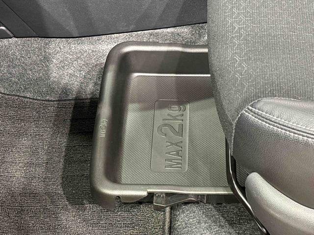 ロッキー プレミアムＧ　ＨＥＶ　ＬＥＤヘッドランプ・フォグランプ　全車速追従機能付アダプティブクルーズコントロール　レーンキープコントロール　ブラインドスポットモニター　１７インチアルミホイール　シートヒーター（33枚目）