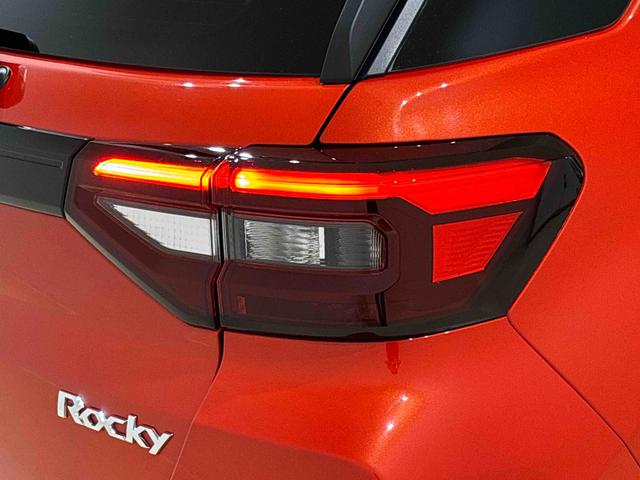 ロッキー プレミアムＧ　ＨＥＶ　ＬＥＤヘッドランプ・フォグランプ　全車速追従機能付アダプティブクルーズコントロール　レーンキープコントロール　ブラインドスポットモニター　１７インチアルミホイール　シートヒーター（48枚目）