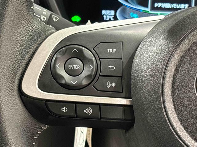 ロッキー プレミアムＧ　ＨＥＶ　スマートペダル　全車速追従機能付ＡＣＣ　純正ナビ装着用アップグレードパック　運転席・助手席シートヒーター　電動パーキングブレーキブレーキ　オートブレーキホールド機能　本革巻ステアリングホイール　ＬＥＤフットイルミネーション　キーフリー（13枚目）