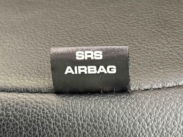 ロッキー プレミアムＧ　ＨＥＶ　スマートペダル　全車速追従機能付ＡＣＣ　純正ナビ装着用アップグレードパック　運転席・助手席シートヒーター　電動パーキングブレーキブレーキ　オートブレーキホールド機能　本革巻ステアリングホイール　ＬＥＤフットイルミネーション　キーフリー（28枚目）