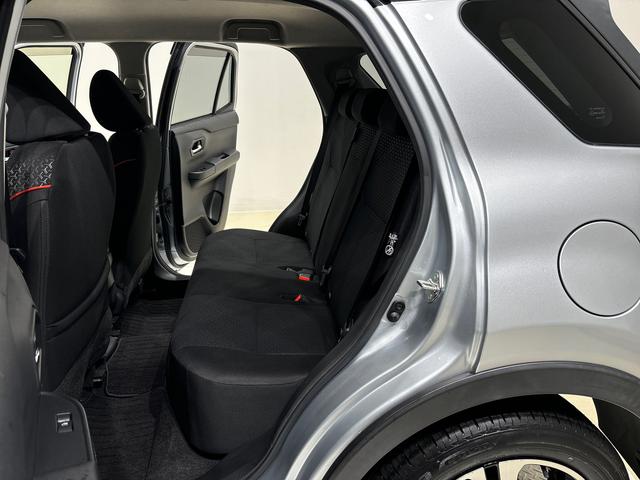 ロッキー Ｇ　ナビ　ドラレコ　ＥＴＣ　ＡＣＣ　シートヒーター　ＬＥＤヘッドランプ・フォグランプ　全車速追従機能付アダプティブクルーズコントロール　レーンキープコントロール　１７インチアルミホイール　シートヒーター　プッシュボタンスタート（37枚目）