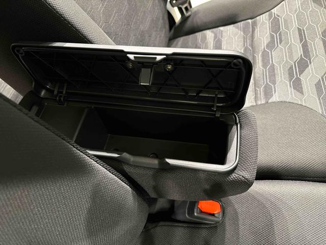 タント ファンクロス　ＣＶＴ車　ＬＥＤヘッドライト　キーフリー　両側電動スライドドア　ＬＥＤヘッドランプ＆フォグランプ　電動格納ドアミラー　運転席・助手席シートヒーター　キーフリーシステム　スタートボタン　バックカメラ（30枚目）