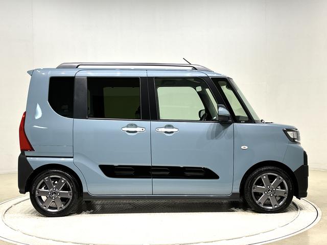 タント ファンクロスターボ　ＬＥＤヘッドランプ　フォグランプ　１５インチアルミホイール　プッシュボタンスタート　セキュリティアラーム　オートライト　ミラクルオープンドア（7枚目）