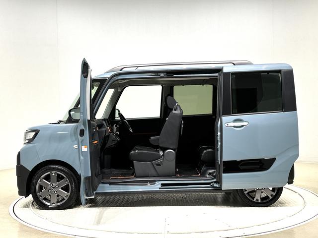 タント ファンクロスターボ　ＬＥＤヘッドランプ　フォグランプ　１５インチアルミホイール　プッシュボタンスタート　セキュリティアラーム　オートライト　ミラクルオープンドア（8枚目）