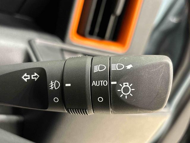 タント ファンクロスターボ　ＬＥＤヘッドランプ　フォグランプ　１５インチアルミホイール　プッシュボタンスタート　セキュリティアラーム　オートライト　ミラクルオープンドア（24枚目）