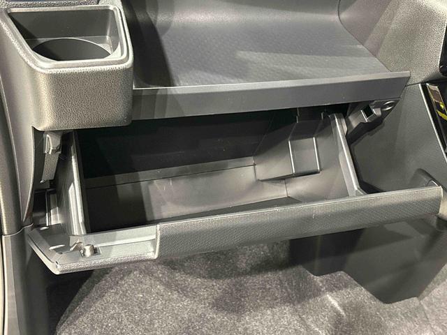 タント カスタムＲＳ　パノラマモニター　電動パーキングブレーキ　ＬＥＤオートライト　パワースライドドアウェルカムオープン機能　電動パーキングブレーキ　運転席助手席シートヒーター　アルミホイール　キーフリーシステム　　オート電動格納式ドアミラー（34枚目）