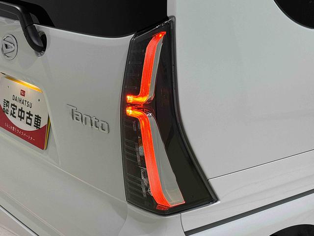 タント カスタムＲＳ　パノラマモニター　電動パーキングブレーキ　ＬＥＤオートライト　パワースライドドアウェルカムオープン機能　電動パーキングブレーキ　運転席助手席シートヒーター　アルミホイール　キーフリーシステム　　オート電動格納式ドアミラー（51枚目）