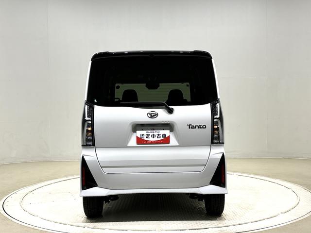 タント カスタムＲＳ　２ＷＤ　ＣＶＴ車　バックカメラ　ＬＥＤオートライト　パワースライドドアウェルカムオープン機能　電動パーキングブレーキ　運転席助手席シートヒーター　アルミホイール　キーフリーシステム　　オート電動格納式ドアミラー（9枚目）