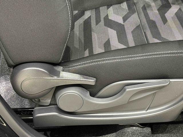 タフト Ｇターボ　クロムベンチャー　スカイフィールトップ　クロムパック　メッキパック　アンダーガーニッシュ　インテリアアクセント　ＬＥＤオートライト＆フォグランプ　電動パーキングブレーキ　バックカメラ　アルミホイール（28枚目）