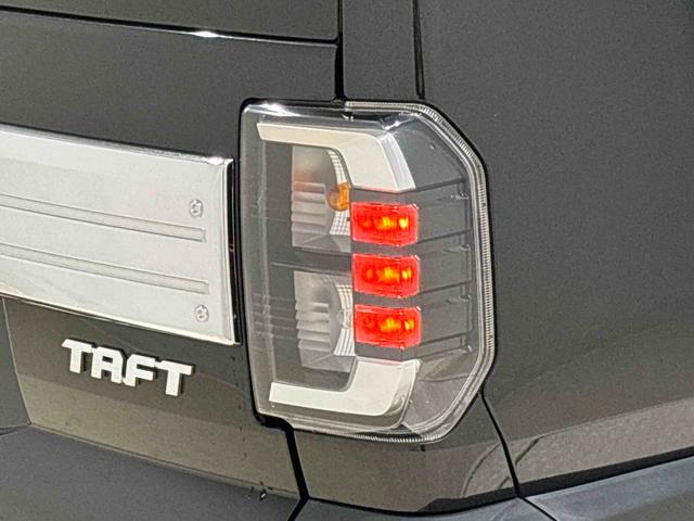タフト Ｇターボ　クロムベンチャー　スカイフィールトップ　クロムパック　メッキパック　アンダーガーニッシュ　インテリアアクセント　ＬＥＤオートライト＆フォグランプ　電動パーキングブレーキ　バックカメラ　アルミホイール（46枚目）
