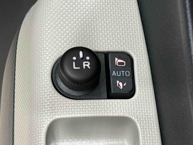 ミラトコット Ｇ　リミテッド　ＳＡＩＩＩ　パノラマモニター対応カメラ　ＬＥＤヘッドランプ　運転席・助手席シートヒーター　オートライト　プッシュボタンスタート　パノラマモニター対応カメラ　コーナーセンサー　運転席シートリフター　ＵＳＢ電源ソケット（29枚目）