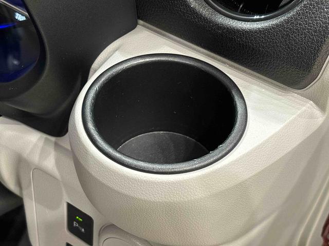 ミライース Ｘ　リミテッドＳＡＩＩＩ　オートライト　電動格納式ドアミラー　ＬＥＤヘッドランプ　セキュリティアラーム　コーナーセンサー　１４インチフルホイールキャップ　キーレスエントリー　　ショツピングフック　マニュアルエアコン　バックカメラ（24枚目）