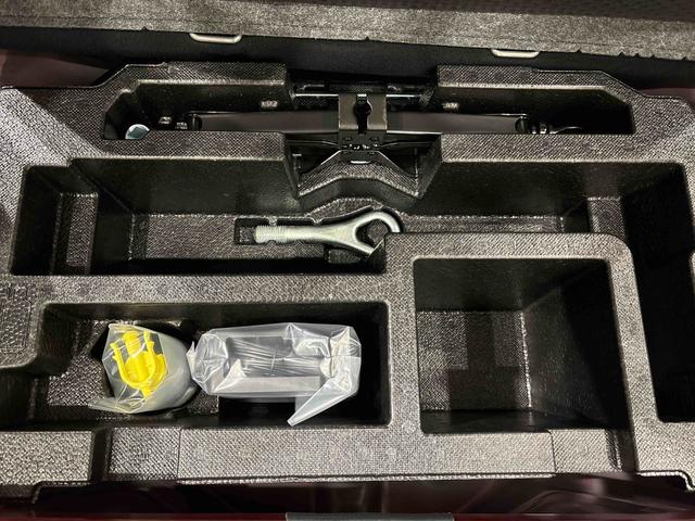 ミライース Ｘ　リミテッドＳＡＩＩＩ　オートライト　電動格納式ドアミラー　ＬＥＤヘッドランプ　セキュリティアラーム　コーナーセンサー　１４インチフルホイールキャップ　キーレスエントリー　　ショツピングフック　マニュアルエアコン　バックカメラ（35枚目）