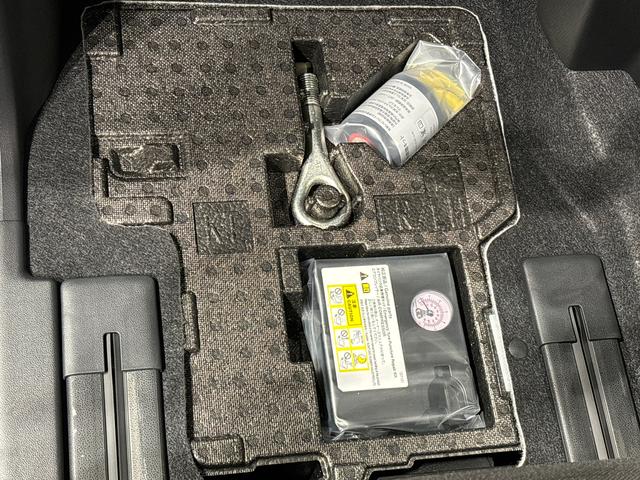 タント ファンクロスターボ　ＬＥＤヘッドライト　電動パーキング　ＬＥＤヘッドライト　フォグランプ　電動パーキング　ホールド機能　スタートボタン　キーフリー　バックカメラ　両側パワースライドドア　シートヒーター　オートライト　オートハイビーム　スマートアシスト（33枚目）