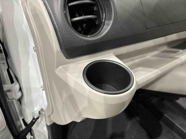 ミライース Ｘ　リミテッドＳＡＩＩＩ　ＬＥＤヘッドライト　Ｂカメラ付　ＥＴＣ　純正カーペットマット　オートライト　オートハイビーム　キーレスエントリーシステム　電動格納式ドアミラー　セキュリティアラーム　リヤスモークガラス　オーディオレス　前後コーナーセンサー（31枚目）