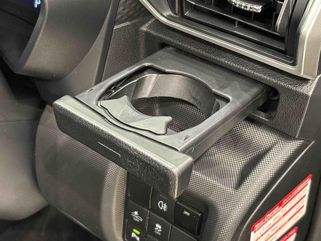 ロッキー プレミアム　ＬＥＤヘッドランプ・フォグランプ　全車速追従機能付アダプティブクルーズコントロール　レーンキープコントロール　１７インチアルミホイール　シートヒーター　プッシュボタンスタート（28枚目）