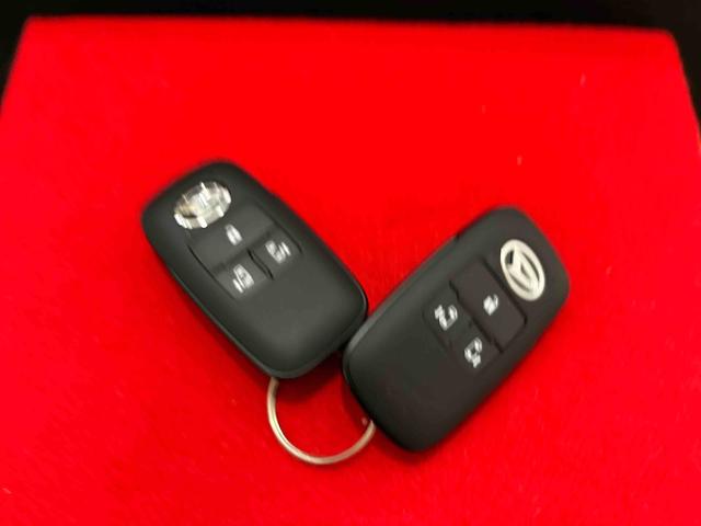 ムーヴキャンバス バックカメラ　ホットカップホルダー　両側パワースライドドア　ＬＥＤヘッドランプ＆フォグランプ　両側電動スライドドア　オート電動格納ドアミラー　キーフリーシステム　運転席・助手席シートヒーター　運転席・助手席ホットカップホルダー（49枚目）
