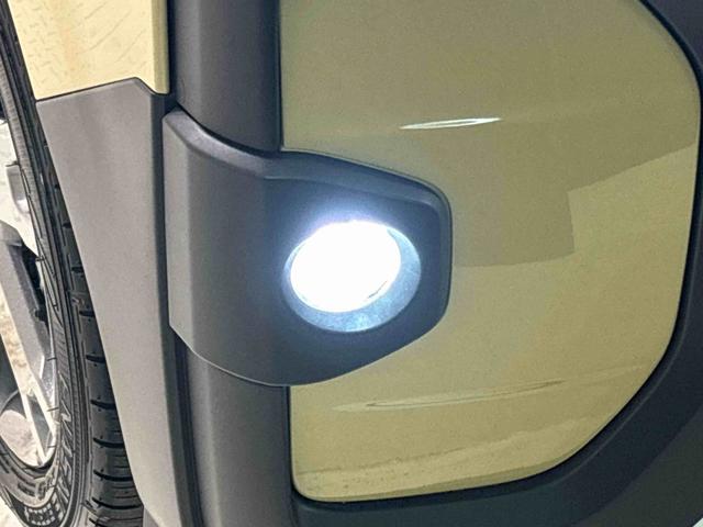 タント ファンクロスターボ　バックカメラ　両側電動スライドドア　ＬＥＤオートライト　パワースライドドアウェルカムオープン機能　電動パーキングブレーキ　運転席助手席シートヒーター　アルミホイール　キーフリーシステム　　オート電動格納式ドアミラー（47枚目）