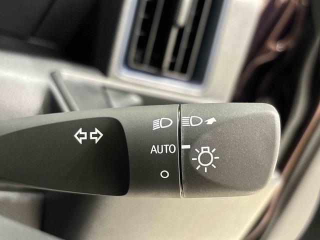 タント Ｘ　プッシュボタンスタート　シートヒーター　シートリフター　ＬＥＤオートライト　パワースライドドアウェルカムオープン機能　電動パーキングブレーキ　運転席助手席シートヒーター　　フルホイールキャツプ　キーフリーシステム　　オート電動格納式ドアミラー（23枚目）