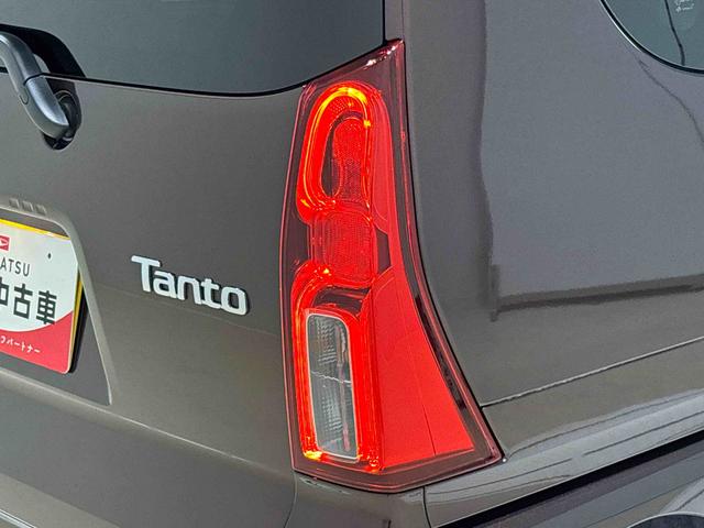 タント Ｘ　プッシュボタンスタート　シートヒーター　シートリフター　ＬＥＤオートライト　パワースライドドアウェルカムオープン機能　電動パーキングブレーキ　運転席助手席シートヒーター　　フルホイールキャツプ　キーフリーシステム　　オート電動格納式ドアミラー（47枚目）