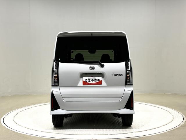 タント カスタムＲＳ　ＬＥＤオートライト　パワースライドドアウェルカムオープン機能　電動パーキングブレーキ　運転席助手席シートヒーター　アルミホイール　キーフリーシステム　　オート電動格納式ドアミラー（9枚目）