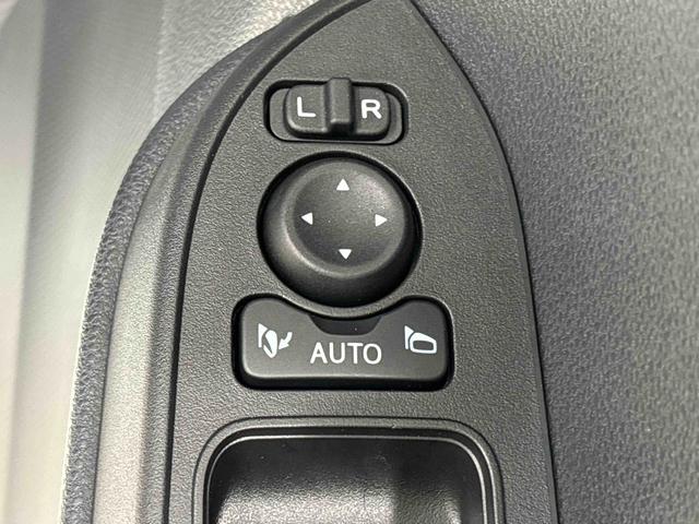 タント カスタムＲＳ　ＬＥＤオートライト　パワースライドドアウェルカムオープン機能　電動パーキングブレーキ　運転席助手席シートヒーター　アルミホイール　キーフリーシステム　　オート電動格納式ドアミラー（26枚目）