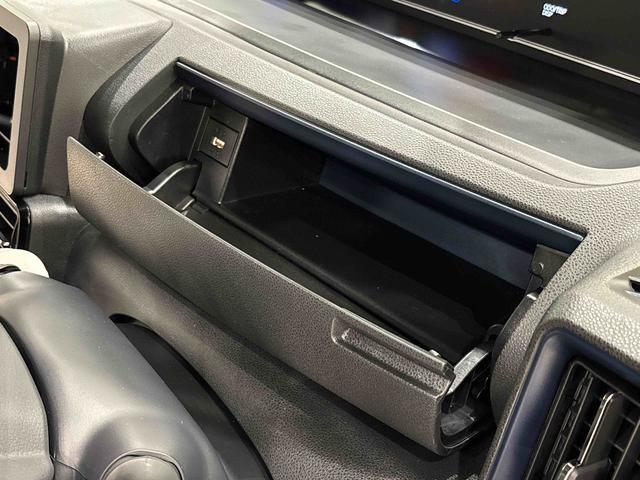 タント カスタムＲＳ　ＬＥＤオートライト　パワースライドドアウェルカムオープン機能　電動パーキングブレーキ　運転席助手席シートヒーター　アルミホイール　キーフリーシステム　　オート電動格納式ドアミラー（28枚目）