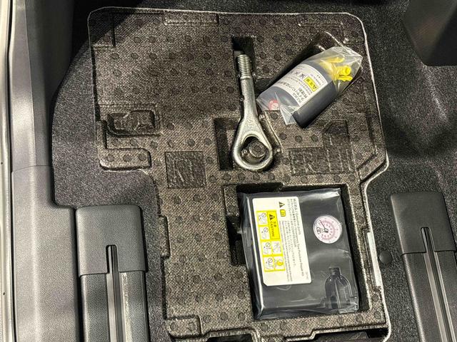 タント カスタムＲＳ　ＬＥＤオートライト　パワースライドドアウェルカムオープン機能　電動パーキングブレーキ　運転席助手席シートヒーター　アルミホイール　キーフリーシステム　　オート電動格納式ドアミラー（35枚目）