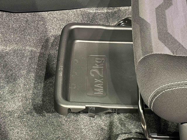 タフト Ｇ　クロムベンチャー　バックカメラ　前席シートヒーター　スカイフィールトップ　クロムパック　メッキパック　シルバーアンダーガーニッシュ　インテリアアクセント　ＬＥＤオートハイビーム＆フォグランプ　電動パーキングブレーキ　バックカメラ　アルミホイール（33枚目）