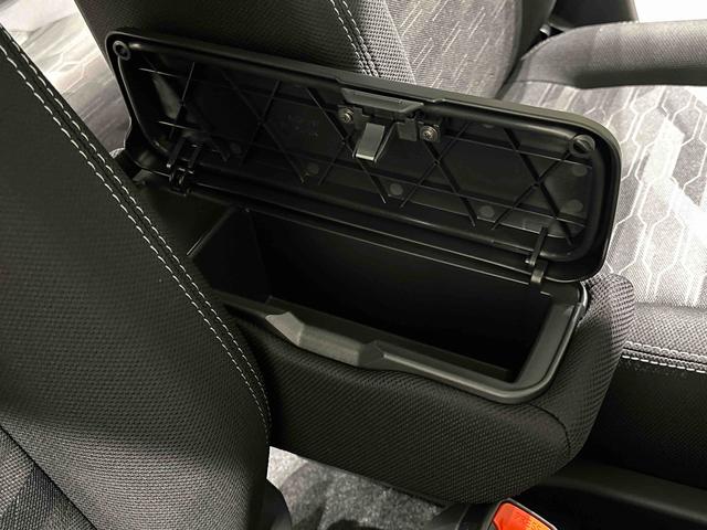 タフト Ｇ　クロムベンチャー　バックカメラ　前席シートヒーター　スカイフィールトップ　クロムパック　メッキパック　シルバーアンダーガーニッシュ　インテリアアクセント　ＬＥＤオートハイビーム＆フォグランプ　電動パーキングブレーキ　バックカメラ　アルミホイール（30枚目）