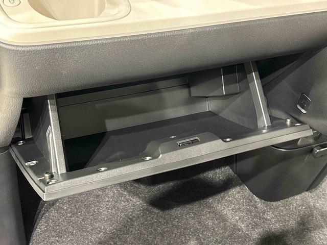 ムーヴキャンバス ストライプスＧターボ　ＬＥＤオートライト・フォグランプ　電動パーキングブレーキ　プッシュボタンスタート　セキュリティアラーム　バックカメラ　両側パワースライドドアウエルカムオープン機能　オート電動格納式ドアミラー（33枚目）