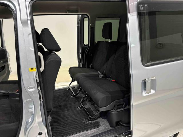 アトレーワゴン カスタムターボＲＳリミテッド　ＳＡＩＩＩ　ナビ　ＥＴＣ車載器　ＬＥＤヘッドランプ・フォグランプ　１３インチアルミホイール　セキュリティアラーム　コーナーセンサー　ルーフエンドスポイラー　荷室ＬＥＤランプ　パワースライドドア（左側）（33枚目）