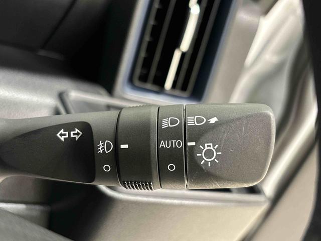 タント カスタムＲＳ　ＬＥＤオートライト　パワースライドドアウェルカムオープン機能　オート電動格納式ドアミラー　助手席ロングスライド　助手席イージークローザー　アルミホイール　キーフリーシステム（23枚目）