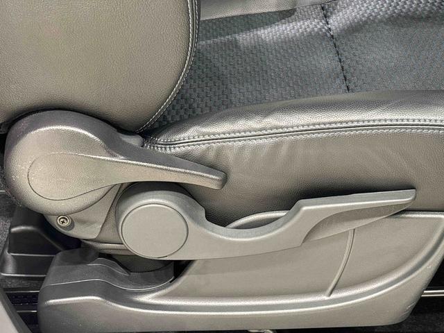 タント カスタムＲＳ　ＬＥＤオートライト　パワースライドドアウェルカムオープン機能　オート電動格納式ドアミラー　助手席ロングスライド　助手席イージークローザー　アルミホイール　キーフリーシステム（28枚目）