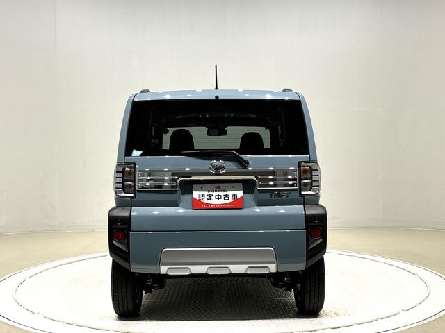 タフト Ｇ　クロムベンチャー　バックカメラ　両側シートヒーター　スカイフィールトップ　クロムパック　メッキパック　シルバーアンダーガーニッシュ　インテリアアクセント　ＬＥＤオートライト＆フォグランプ　電動パーキングブレーキ　バックカメラ　アルミホイール（9枚目）