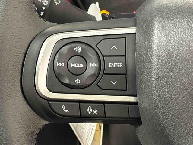 タフト Ｇ　ダーククロムベンチャー　運転席・助手席シートヒーター　純正ナビ装着用アップグレードパック　本革巻ステアリングホイール　オートライト　運転席シートリフター　チルトステアリング　スカイフィールトップ　ＬＥＤヘッドランプ　ＬＥＤフォグランプ　キーフリーシステム（14枚目）