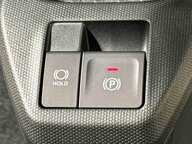 タフト Ｇ　ダーククロムベンチャー　運転席・助手席シートヒーター　純正ナビ装着用アップグレードパック　本革巻ステアリングホイール　オートライト　運転席シートリフター　チルトステアリング　スカイフィールトップ　ＬＥＤヘッドランプ　ＬＥＤフォグランプ　キーフリーシステム（20枚目）