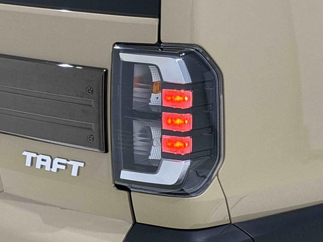 タフト Ｇ　ダーククロムベンチャー　運転席・助手席シートヒーター　純正ナビ装着用アップグレードパック　本革巻ステアリングホイール　オートライト　運転席シートリフター　チルトステアリング　スカイフィールトップ　ＬＥＤヘッドランプ　ＬＥＤフォグランプ　キーフリーシステム（46枚目）