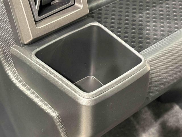 タフト Ｇ　クロムベンチャー　スカイフィールトップ　クロムパック　メッキパック　シルバーアンダーガーニッシュ　インテリアアクセント　ＬＥＤオートライト＆フォグランプ　電動パーキングブレーキ　バックカメラ　アルミホイール（31枚目）
