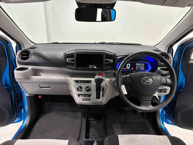 ミライース Ｘ　リミテッドＳＡＩＩＩ　バックモニター対応カメラ　ＬＥＤヘッドランプ　セキュリティアラーム　コーナーセンサー　１４インチフルホイールキャップ　キーレスエントリー　電動格納式ドアミラー　ショツピングフック　マニュアルエアコン（11枚目）