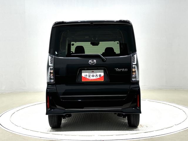 タント カスタムＲＳ　電動パーキングブレーキ　ＬＥＤオートライト　パワースライドドアウェルカムオープン機能　電動パーキングブレーキ　運転席助手席シートヒーター　アルミホイール　キーフリーシステム　　オート電動格納式ドアミラー（9枚目）