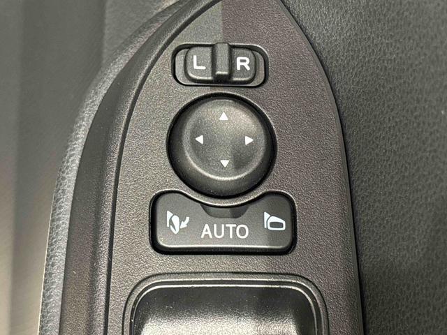 タント カスタムＲＳ　電動パーキングブレーキ　ＬＥＤオートライト　パワースライドドアウェルカムオープン機能　電動パーキングブレーキ　運転席助手席シートヒーター　アルミホイール　キーフリーシステム　　オート電動格納式ドアミラー（24枚目）